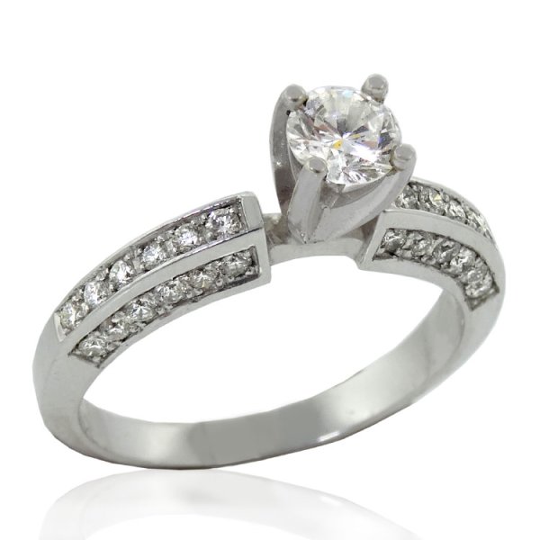 0.74 18K tw Diamond Engagement Ring - Click Image to Close