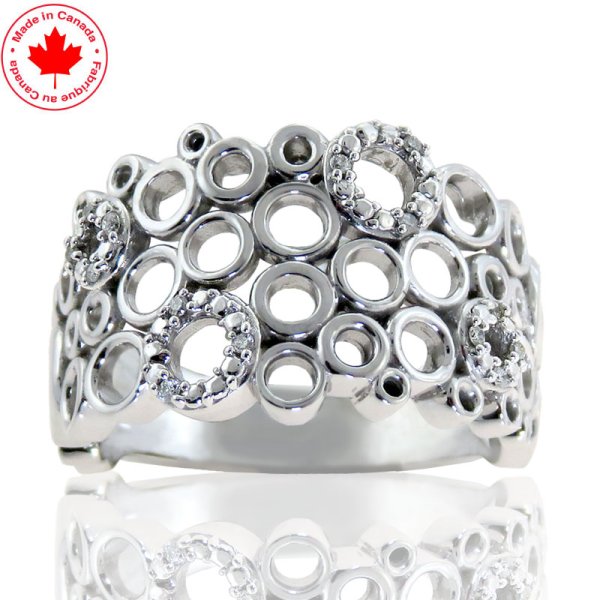Fun Circle Pattern 10K Ring with Diamond Accents - Click Image to Close