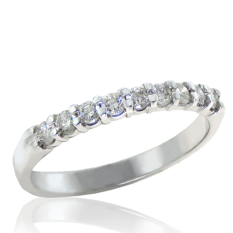 (image for) 0.33ct tw Claw Set Diamond Band in 14K Gold