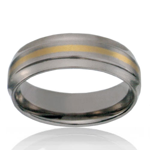 Titanium 7mm Band with Gold Plated Centre Stripe - Click Image to Close